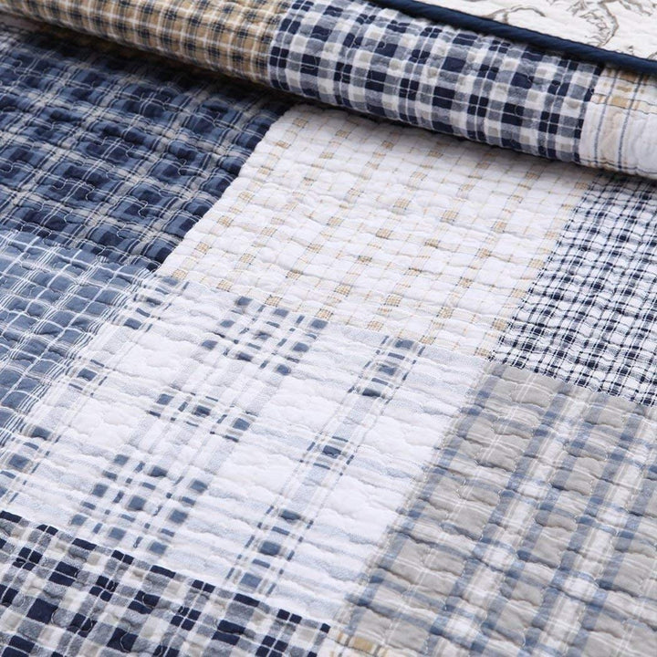 Plaid Kids Quilt Set Cabin Lodge Stripe